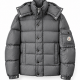 MONCLER VEZER JAS - Grijs — witte productfoto — ROVARO foto 1 580dab54c98e6d5f