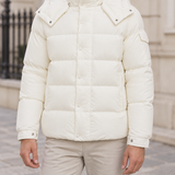 MONCLER VEZER JAS - Wit — gedragen lifestylefoto — ROVARO foto 2 552f2945fd8ba643