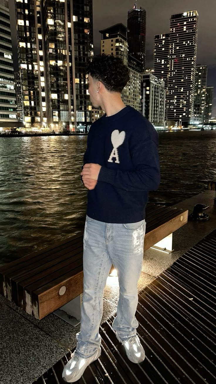 Late Night Walk 2 – ROVARO Outfit