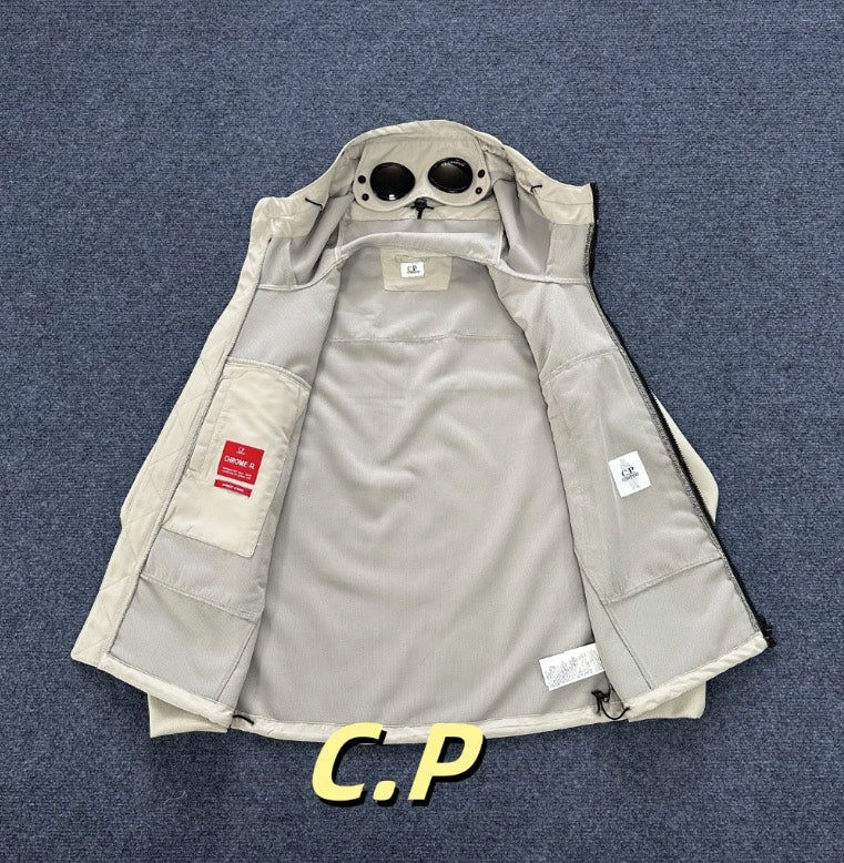 CP COMPANY SOFTSHELL JACKET - Black - Black