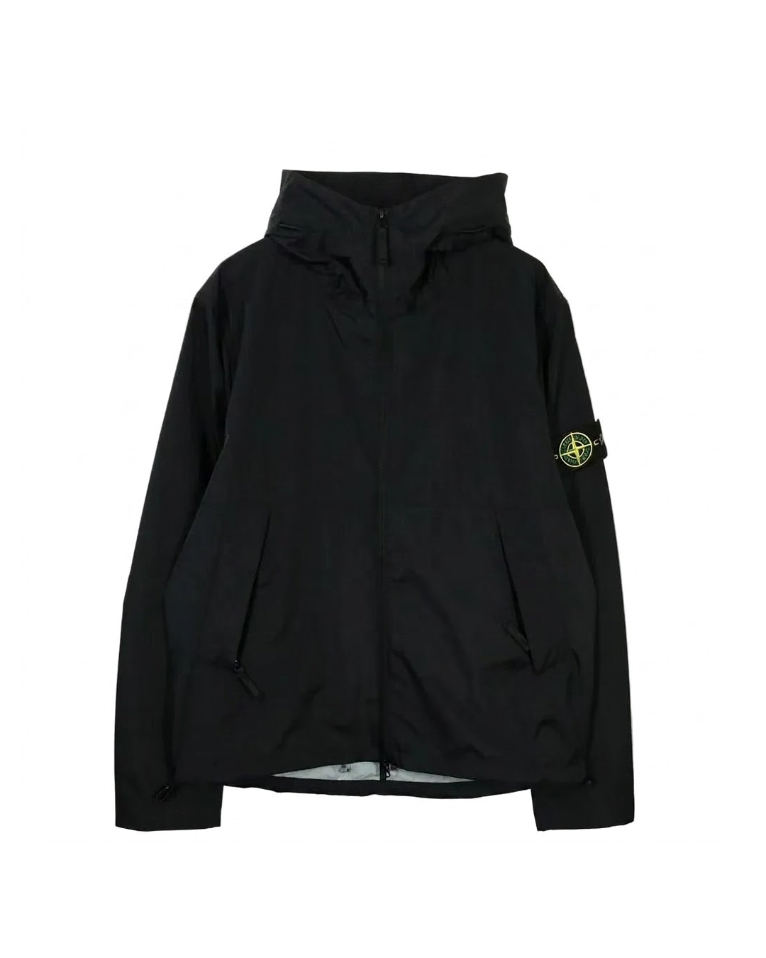 Stone Island Windbreaker Jas — productfoto op witte achtergrond — brongetrouwe fotobewerking 2026-10-02