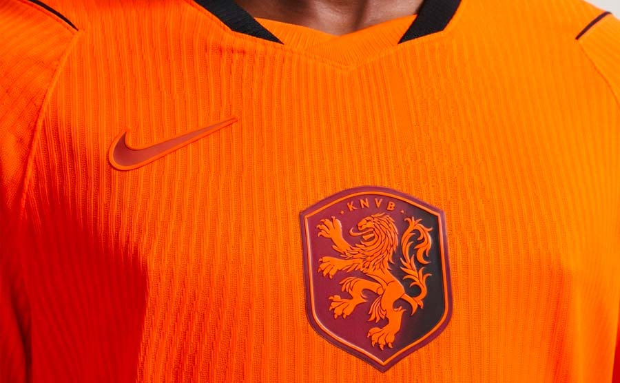 STÜSSY X NETHERLANDS 2026 EXCLUSIVE JERSEY - 65% KONINGSDAG KORTING!