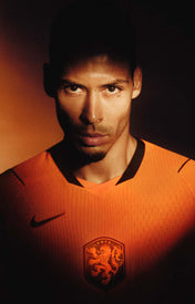 STÜSSY X NETHERLANDS 2026 EXCLUSIVE JERSEY - 65% KONINGSDAG KORTING!